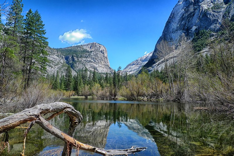 A sweeping view of Yosemite Valley with El Capitan and Bridalveil Fall